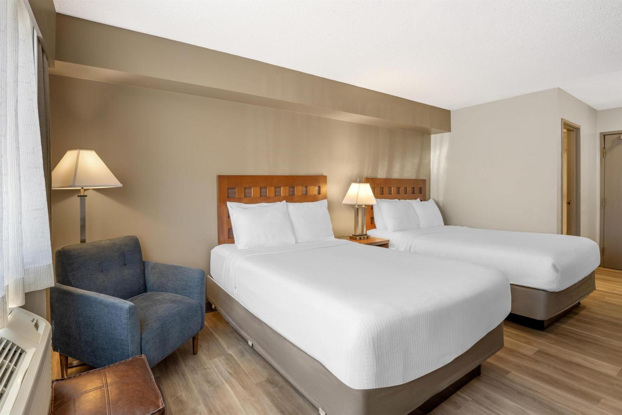 Queen Room Two Queen Beds Non-Smoking or Pet-Friendly