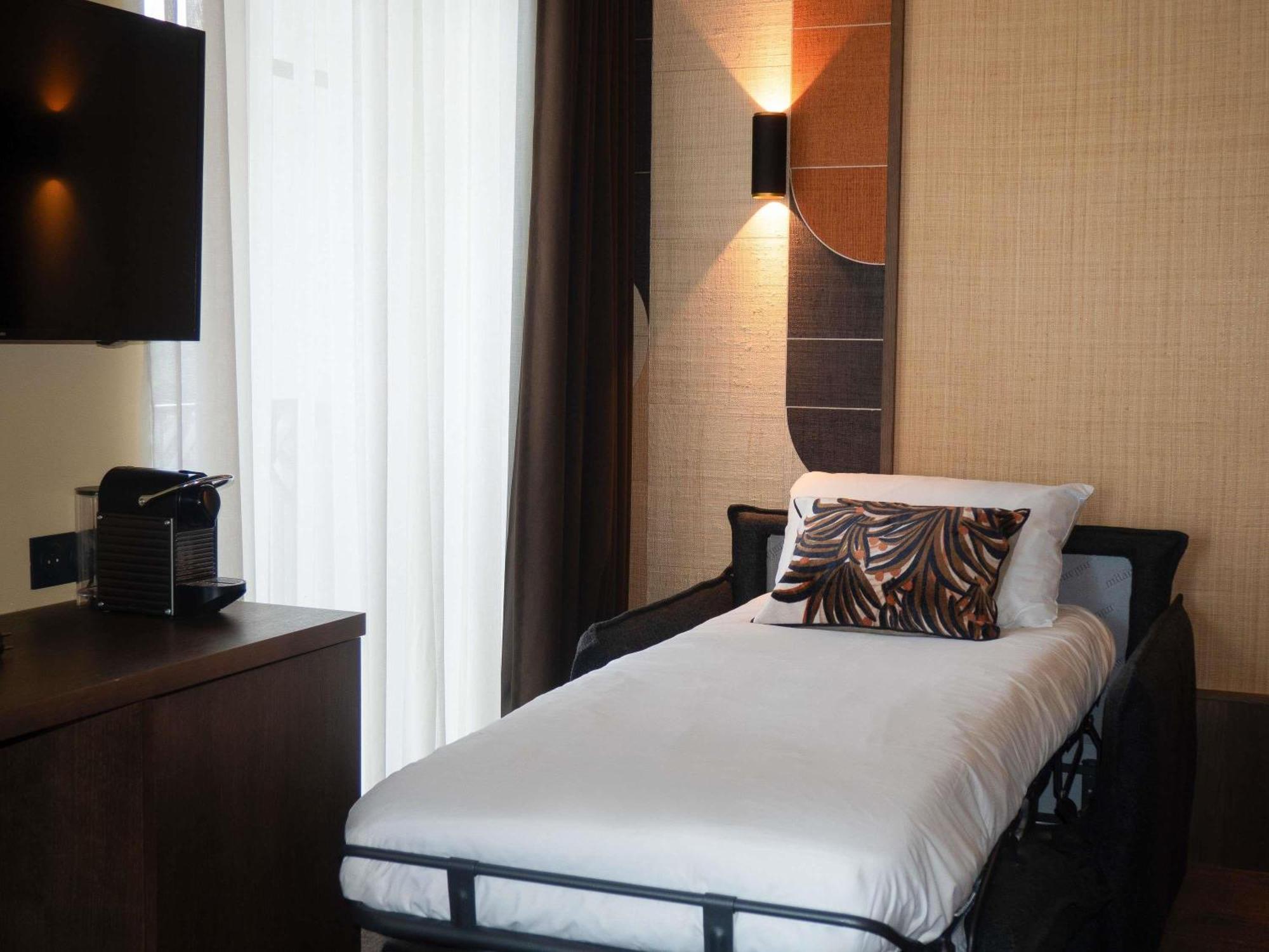 Suite Double Bed