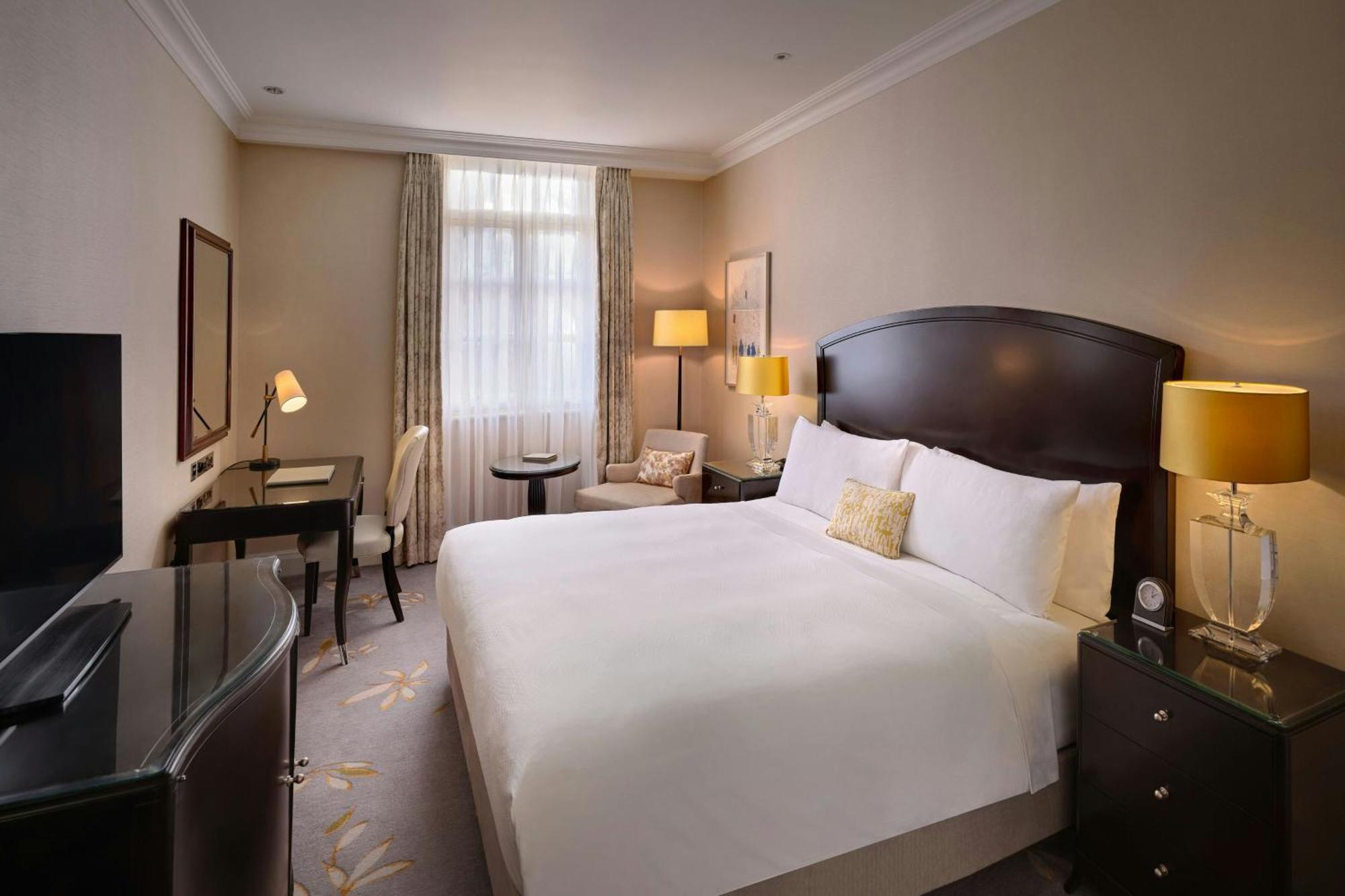 Deluxe Room Guest room 1 Queen