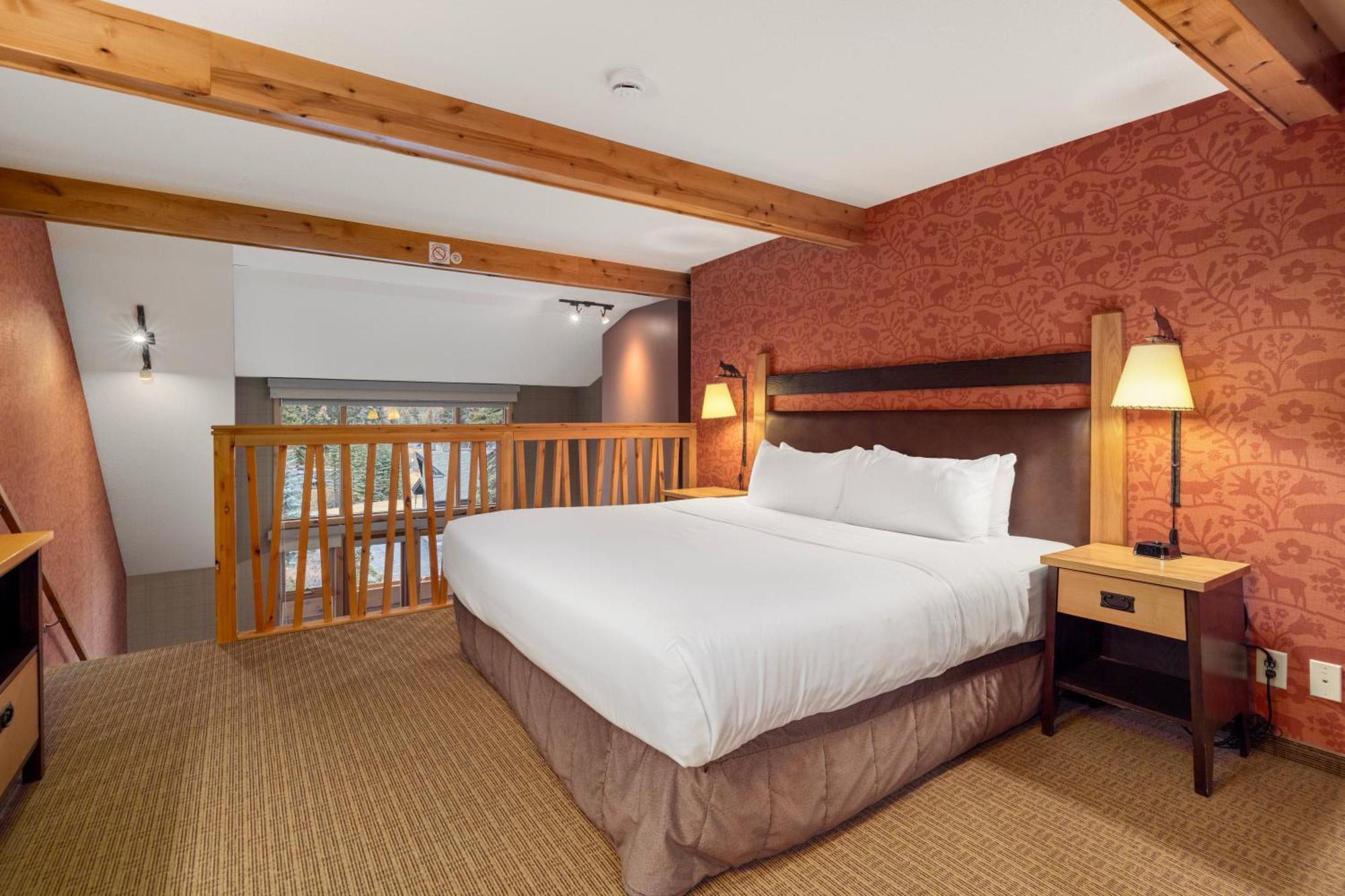 Premium King Loft Suite