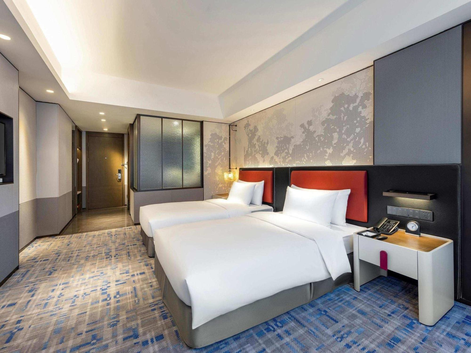 Premier Twin Room