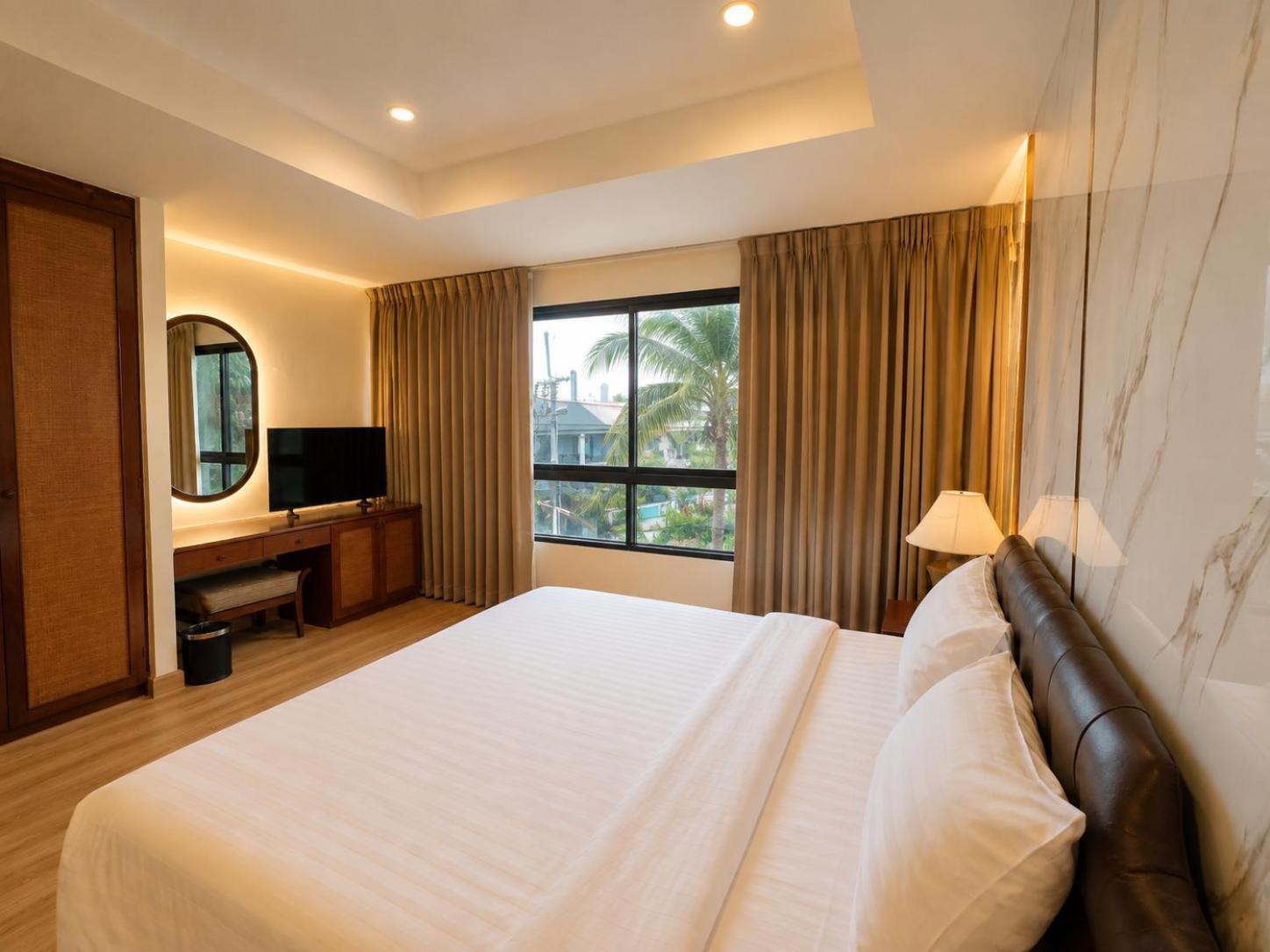 Two-Bedroom Suite