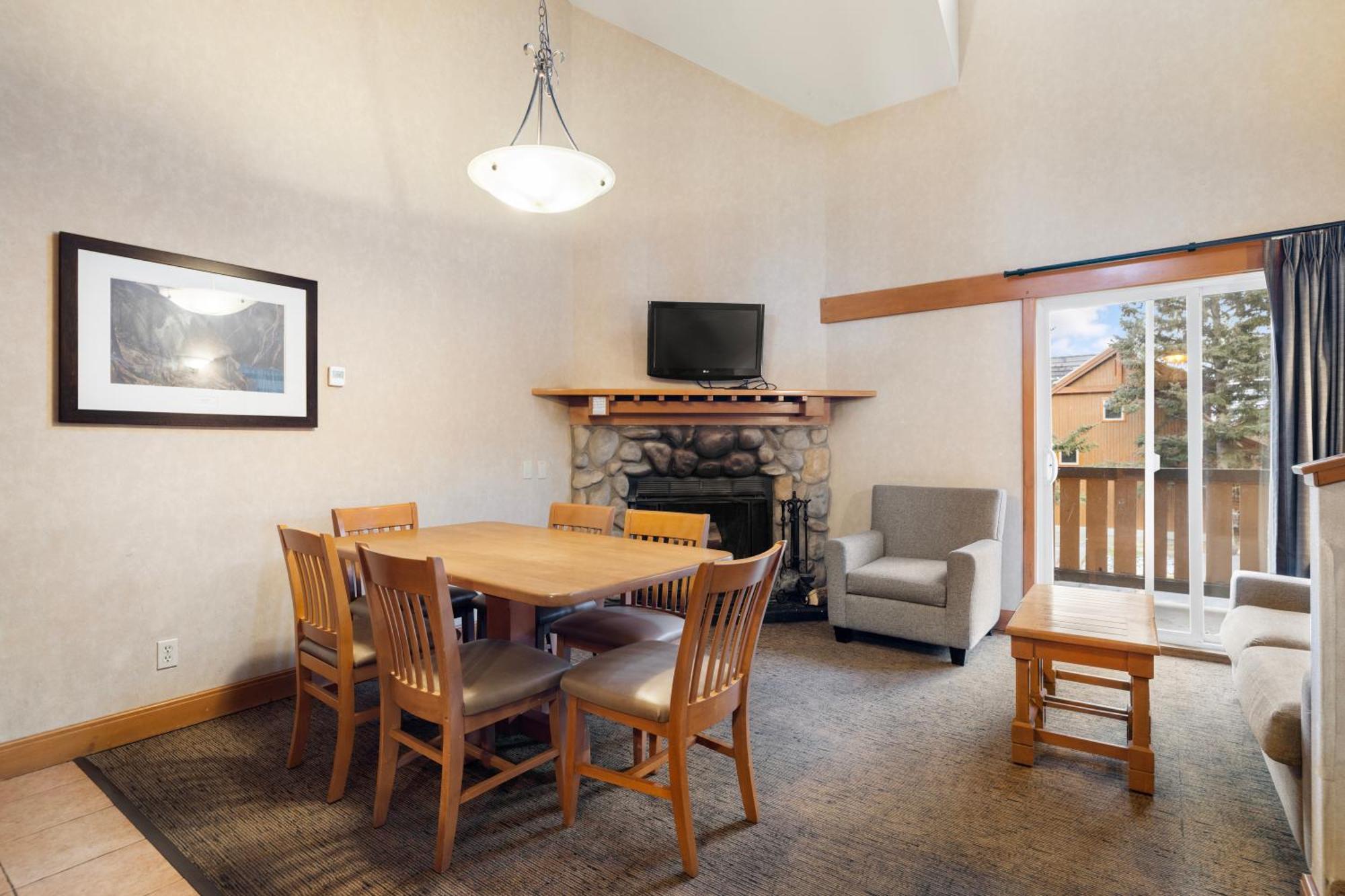 Deluxe One-Bedroom Apartment Loft 3 Queens
