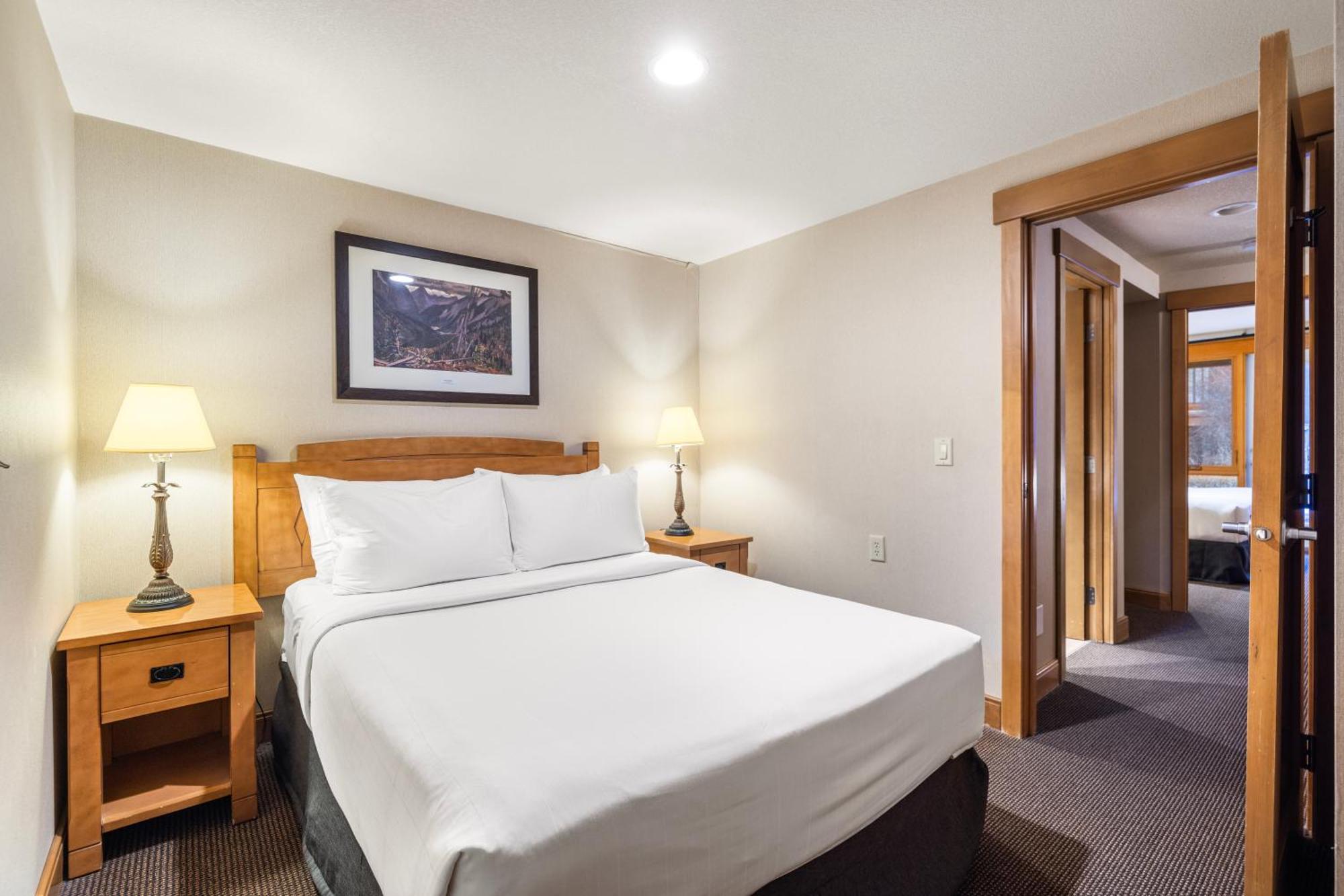 Premier Two-Bedroom Apartment Games Room Loft 3 Queens