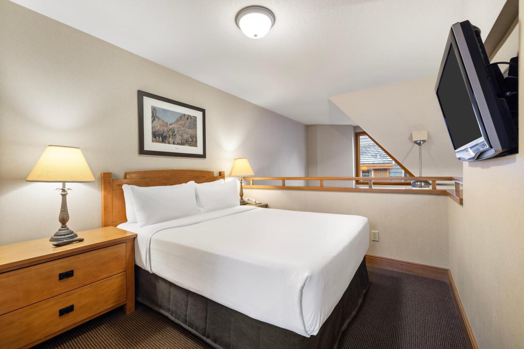 Premier Two-Bedroom Apartment Games Room Loft 3 Queens
