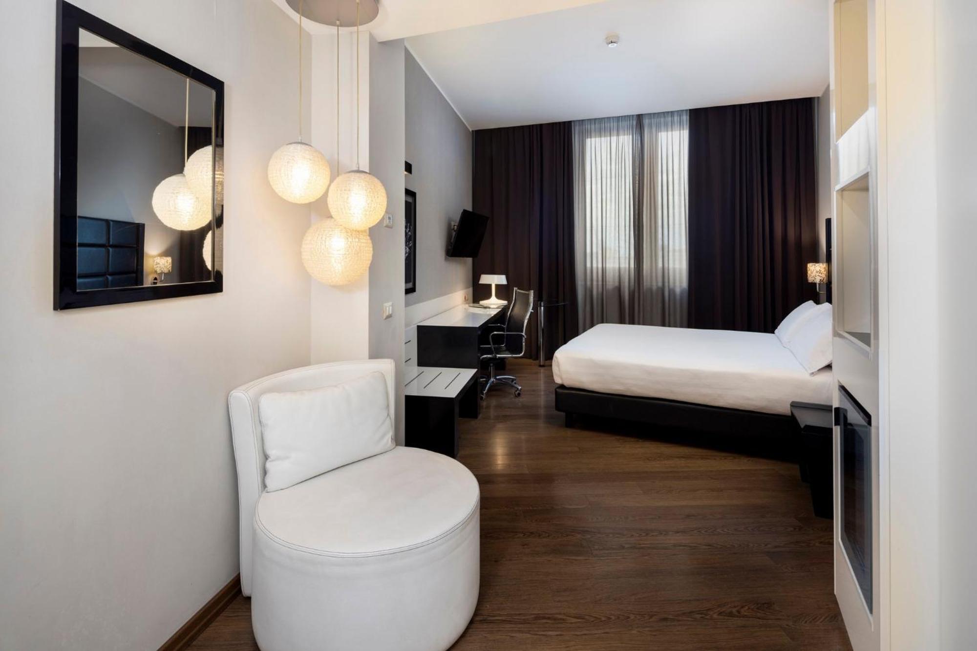 Premium King Room