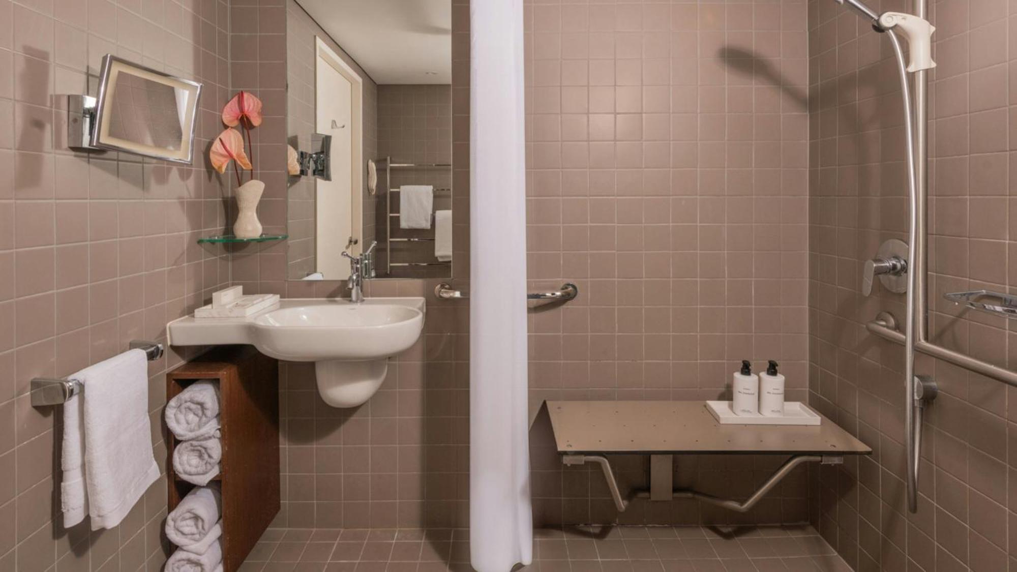 Classic Twin Room Accessible