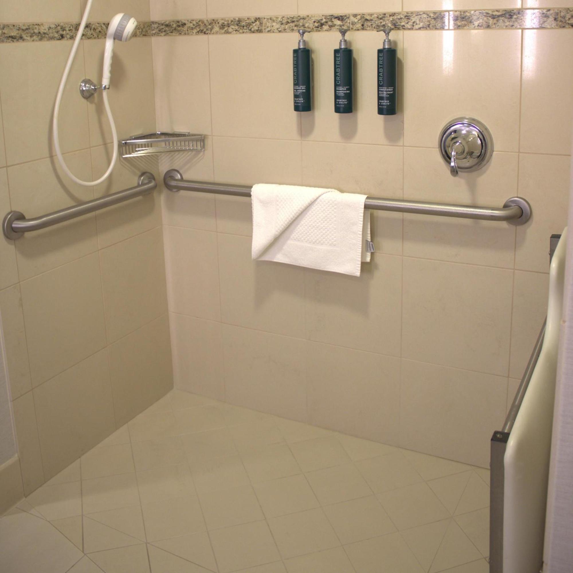 Corner Double Room City View