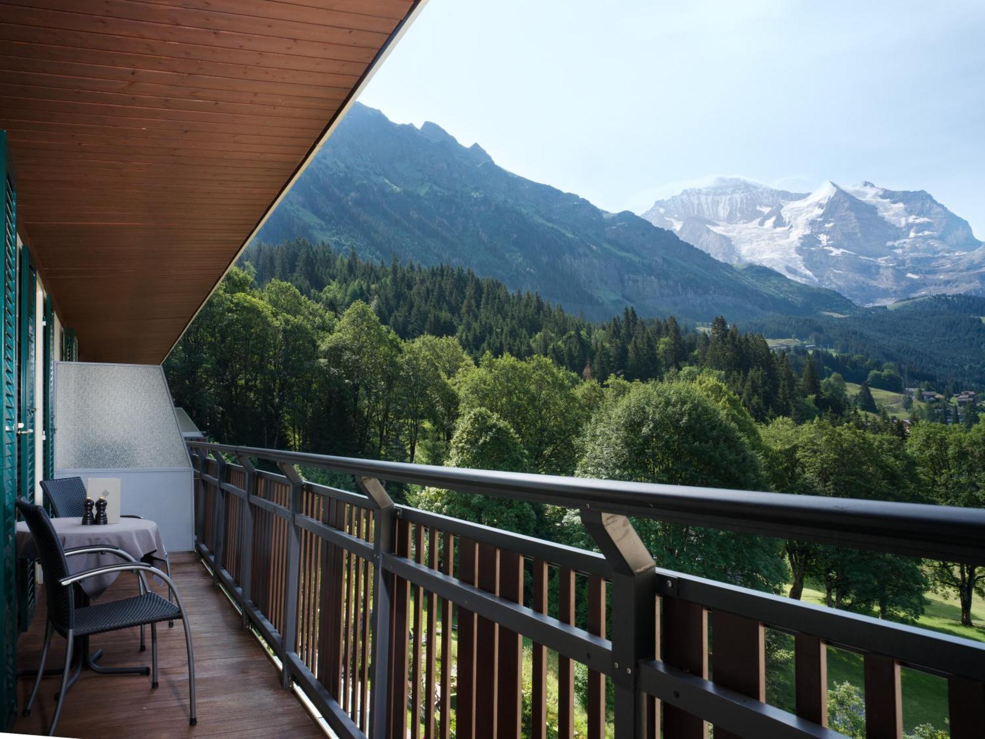 Junior Suite Mountain View Balcony