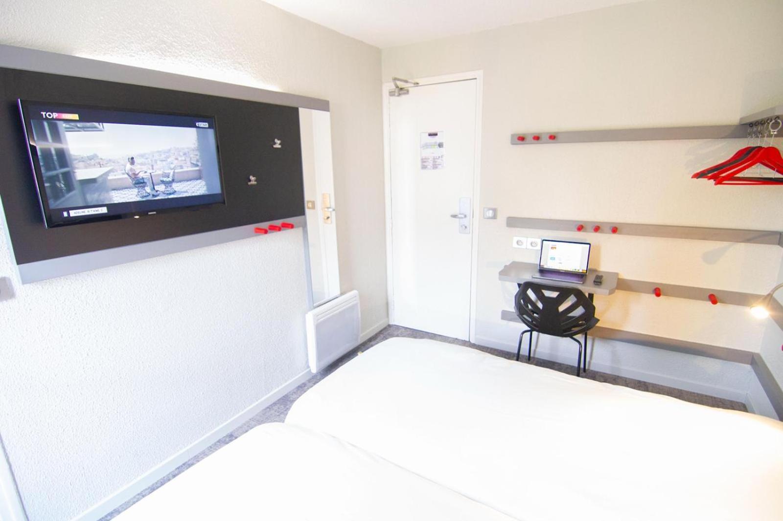 1 Double Bed
