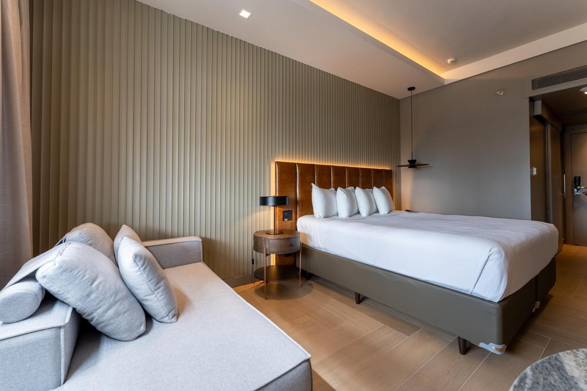 Deluxe Superior Room