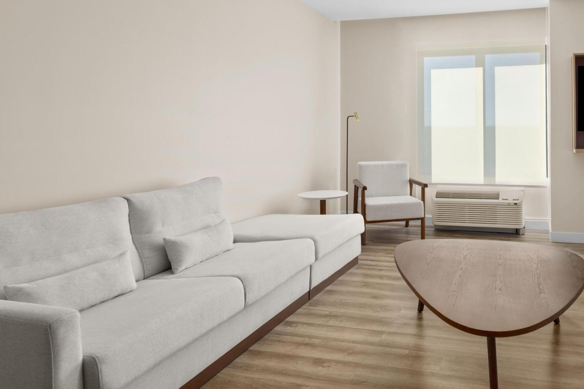 Junior King Suite Seating Area