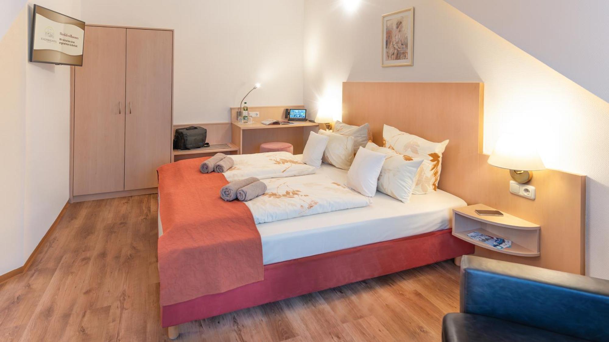 Large Double Room