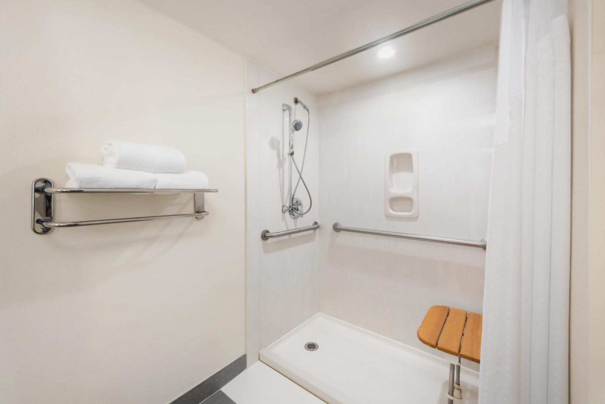 King Room Roll Shower Disability Accessible or Non-Smoking