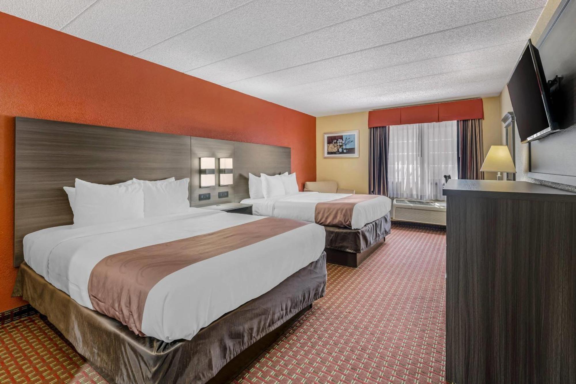 Queen Room Two Queen Beds