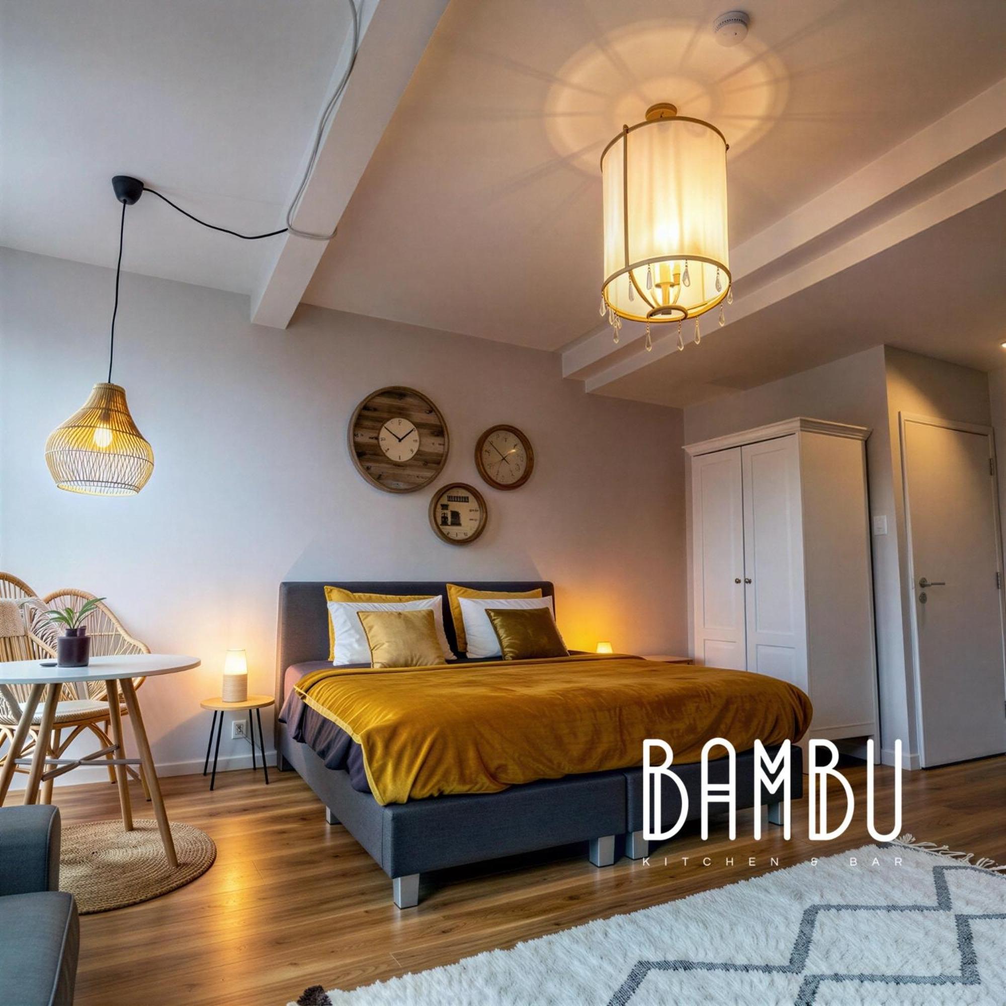 Double Room City View Yellow room first floor