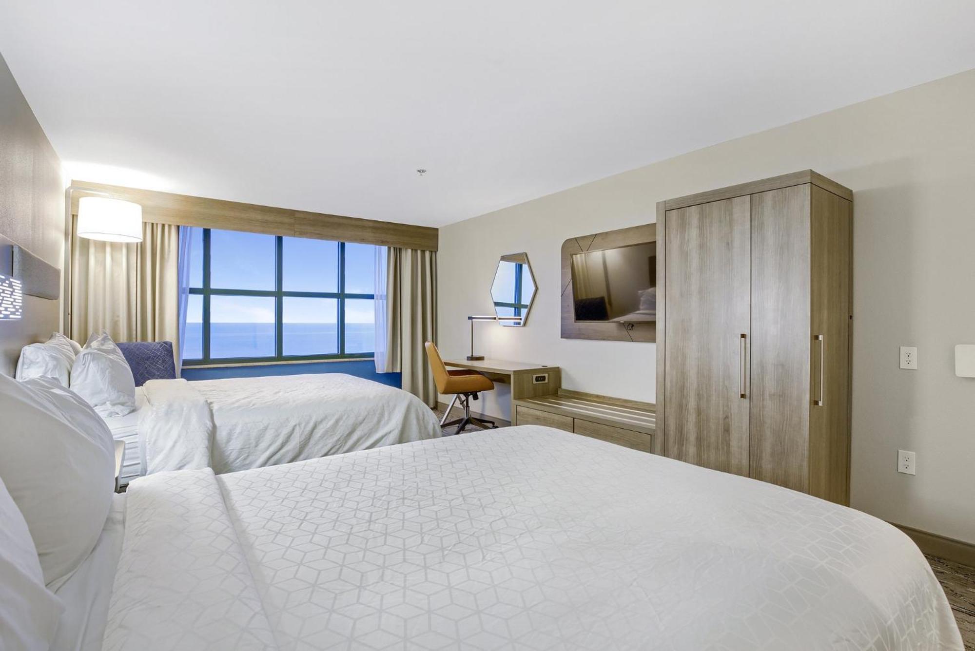 Standard Queen Room Two Queen Beds Ocean View