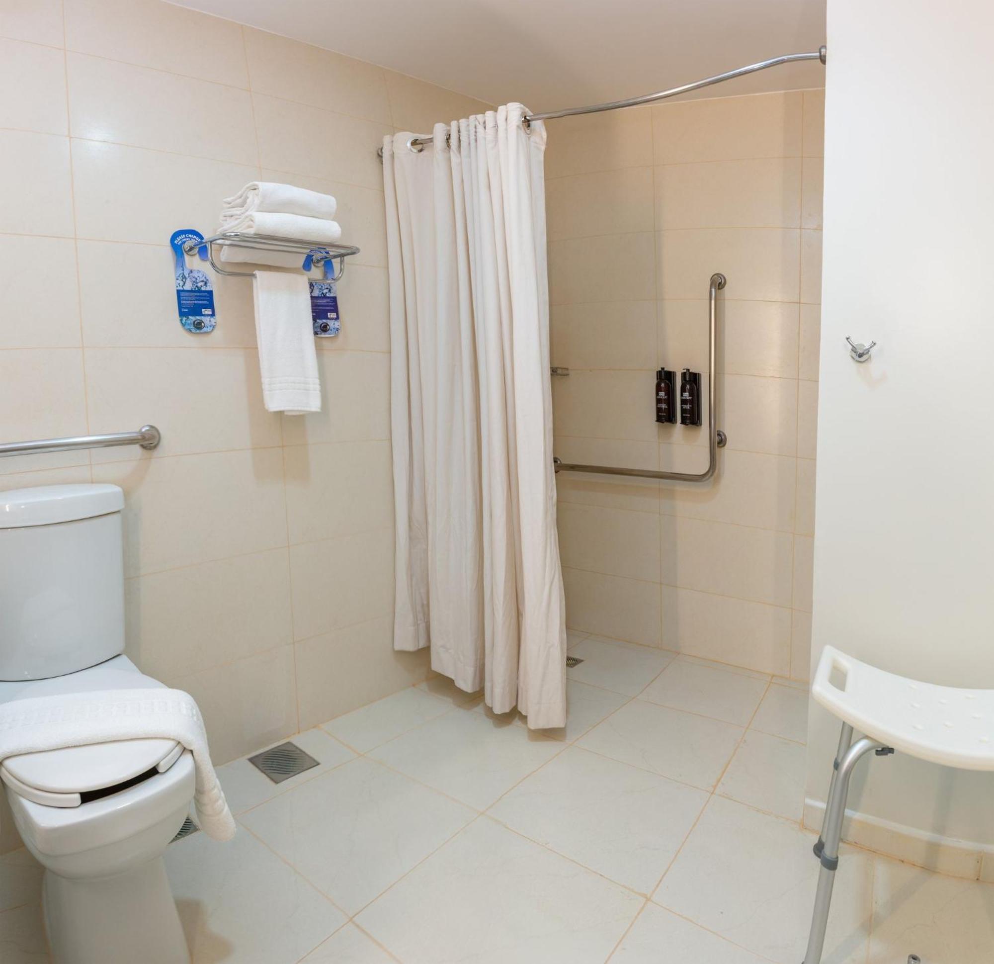 Standard King Room Accessible