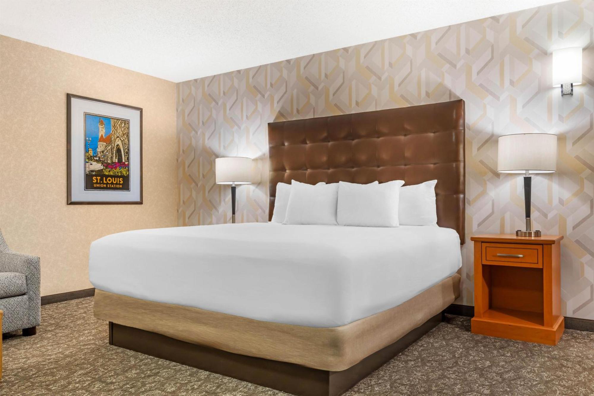 Deluxe King Room Sofa Bed