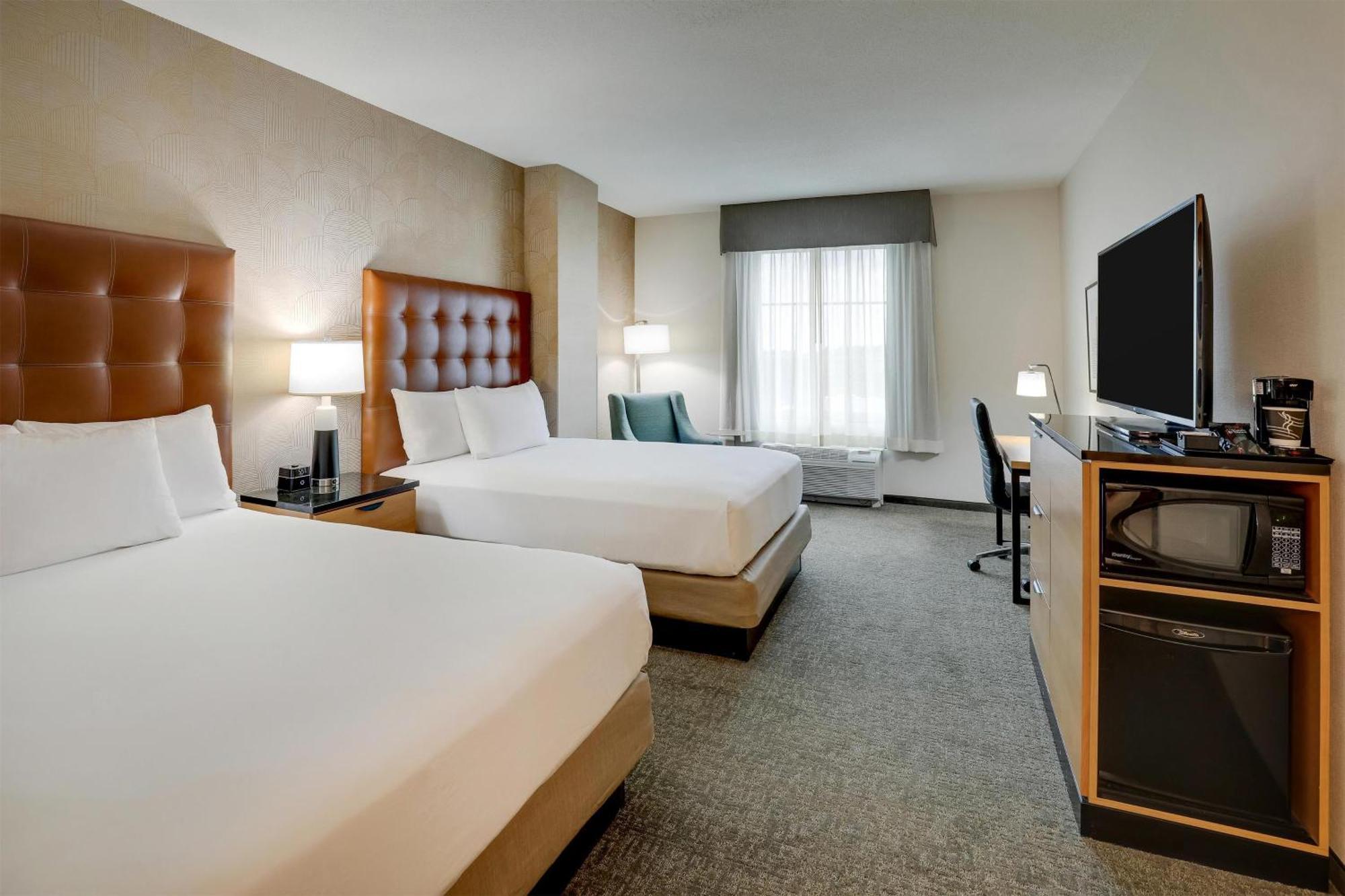 Deluxe Queen Room Two Queen Beds