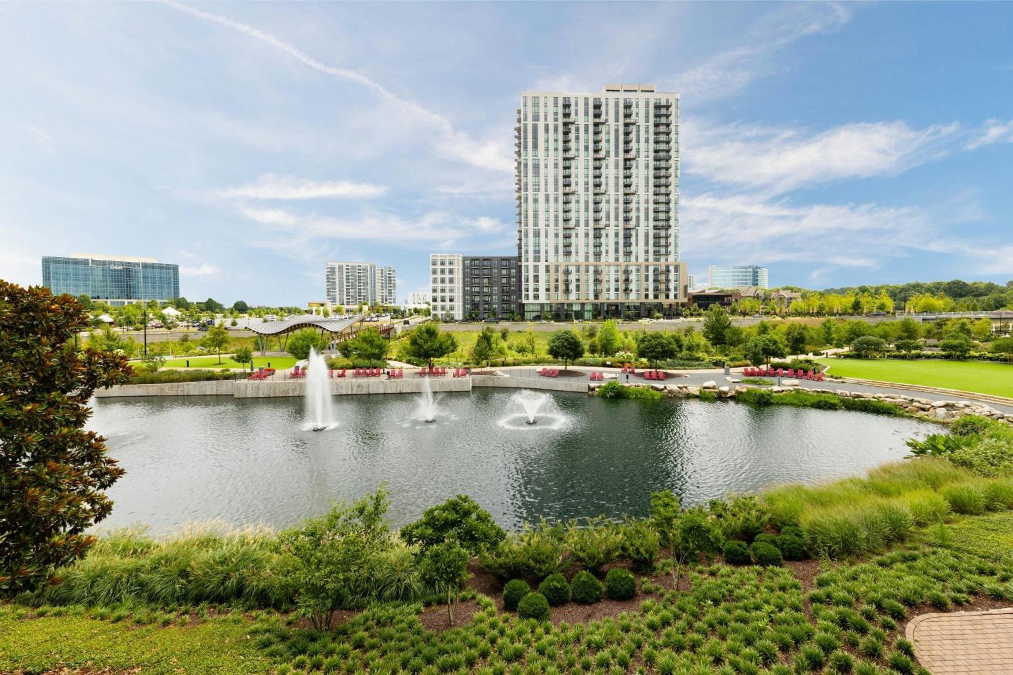 Grand Deluxe King Room Park View Hearing Accessible