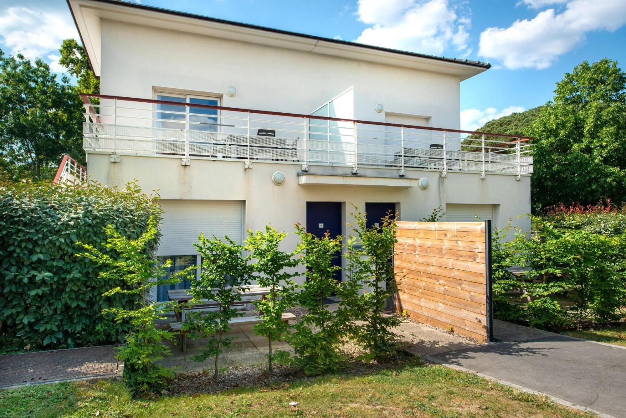 One Bedroom Apartment