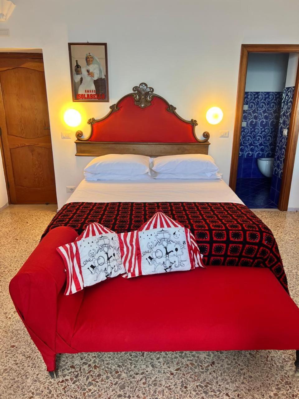 Deluxe Double or Twin Room Sea View