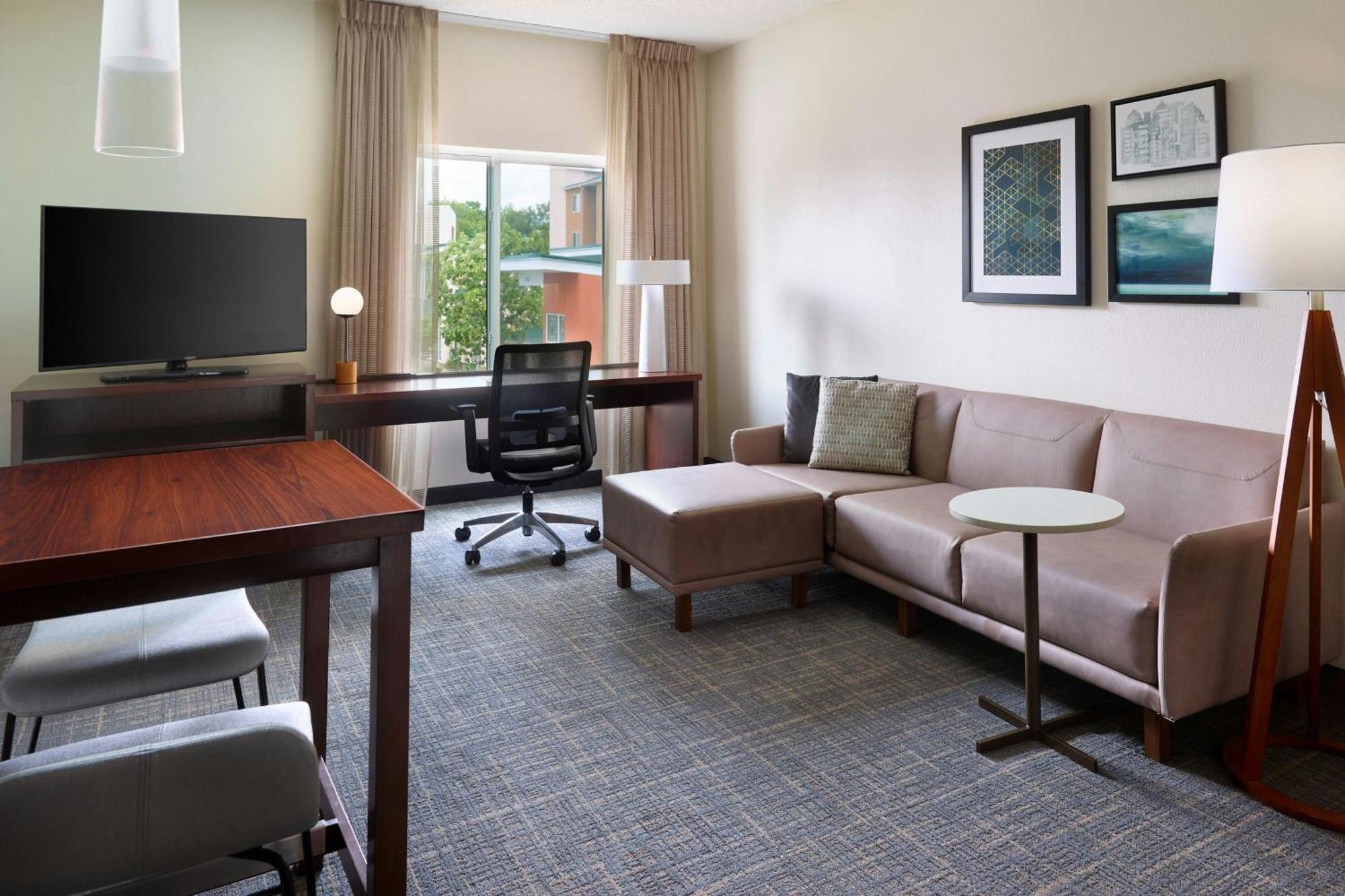 One-Bedroom Suite