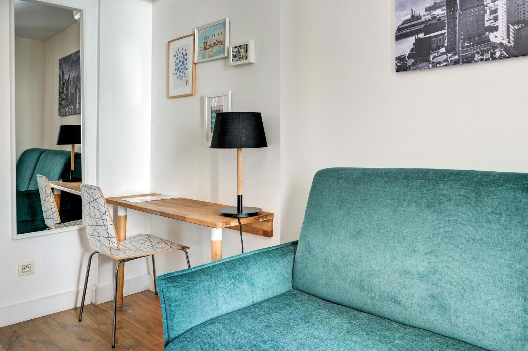 Studio Apartment
