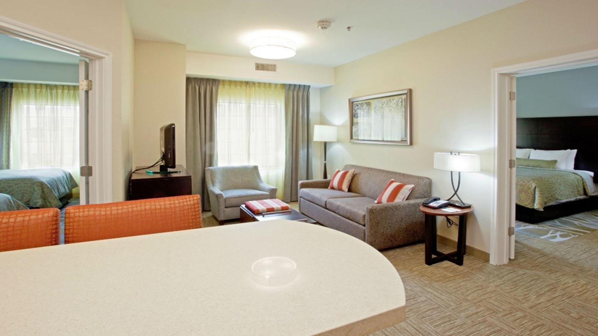 One-Bedroom King Suite