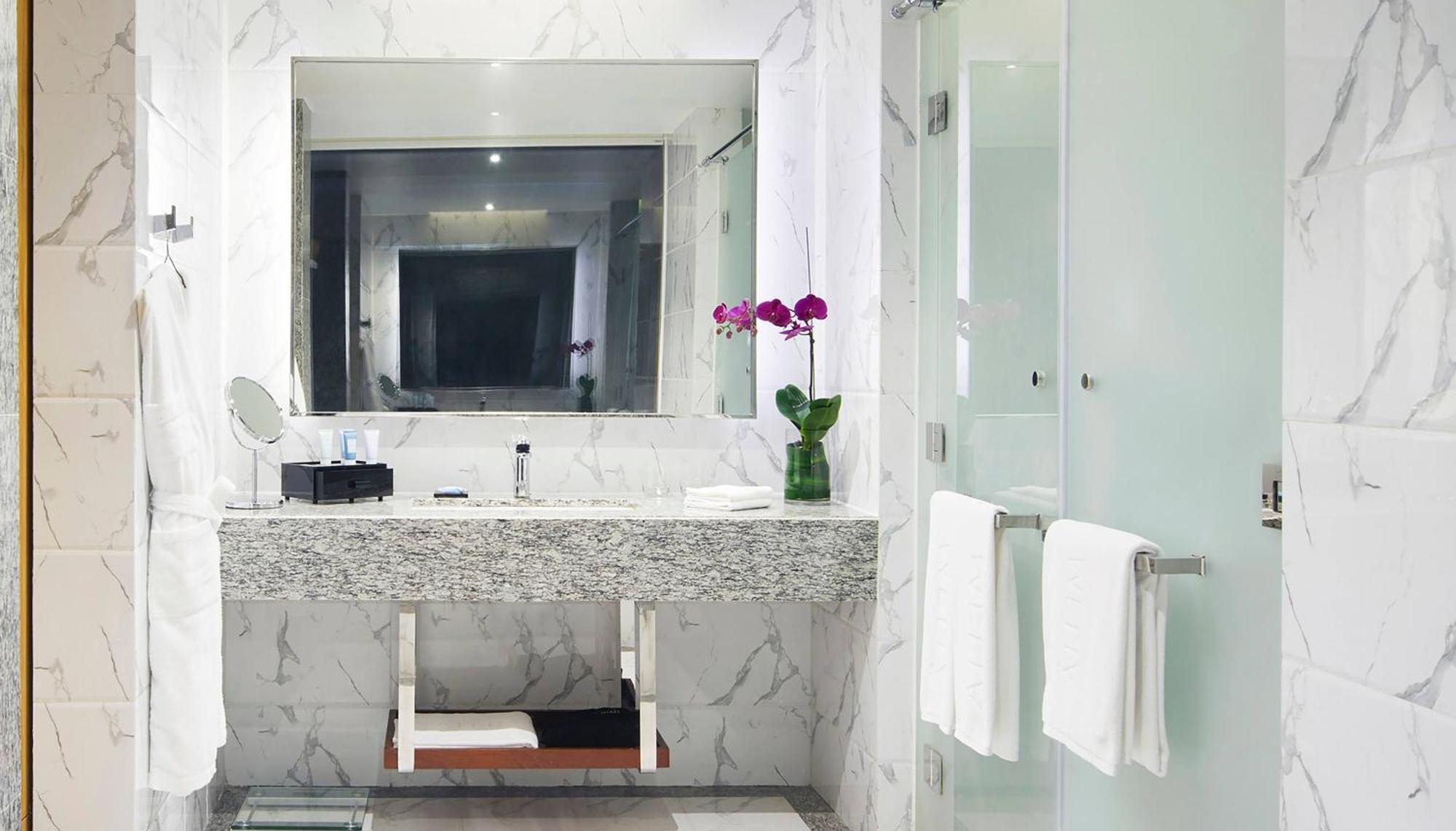 Suite The Level