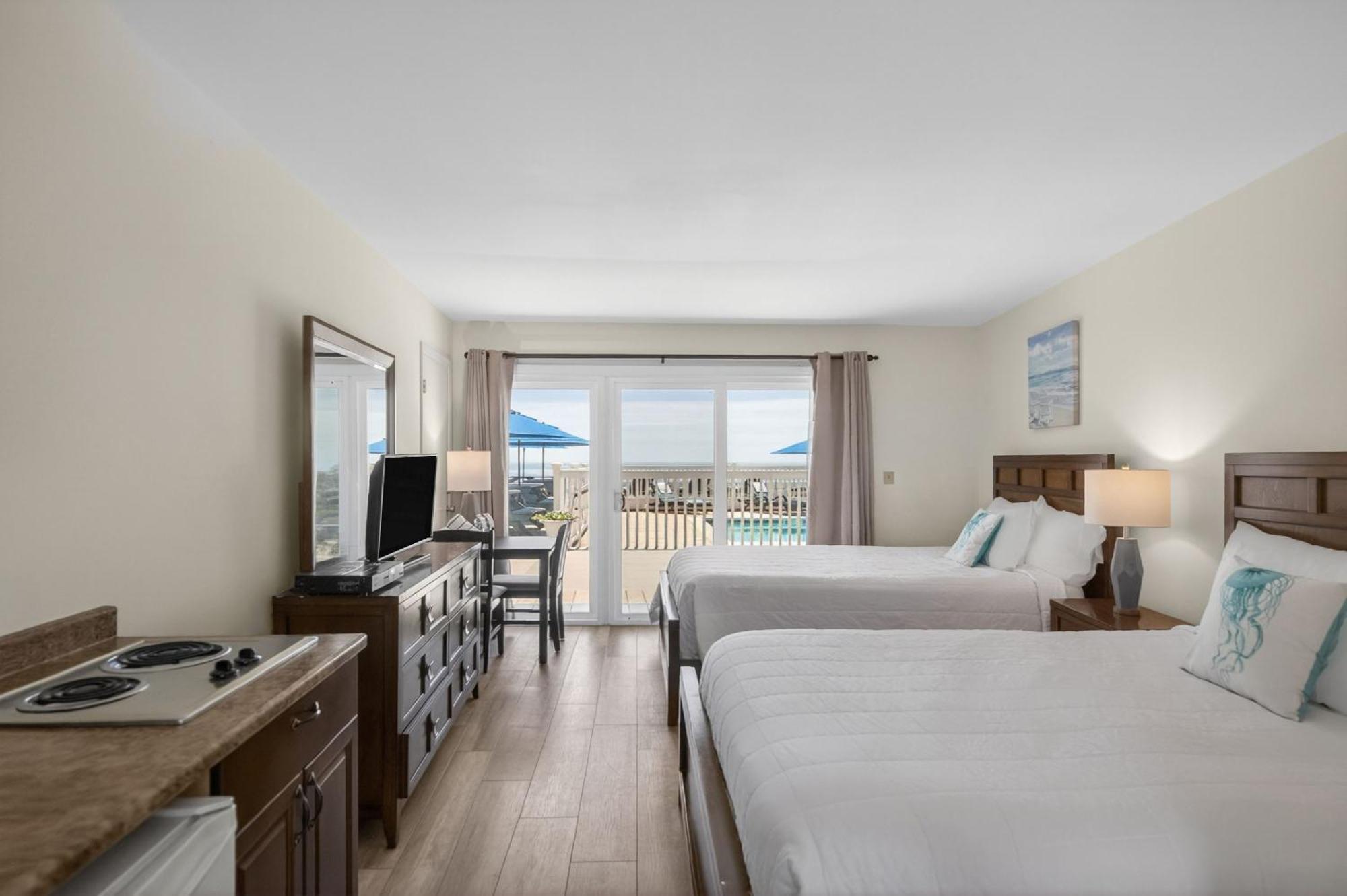 Double Room Pool View