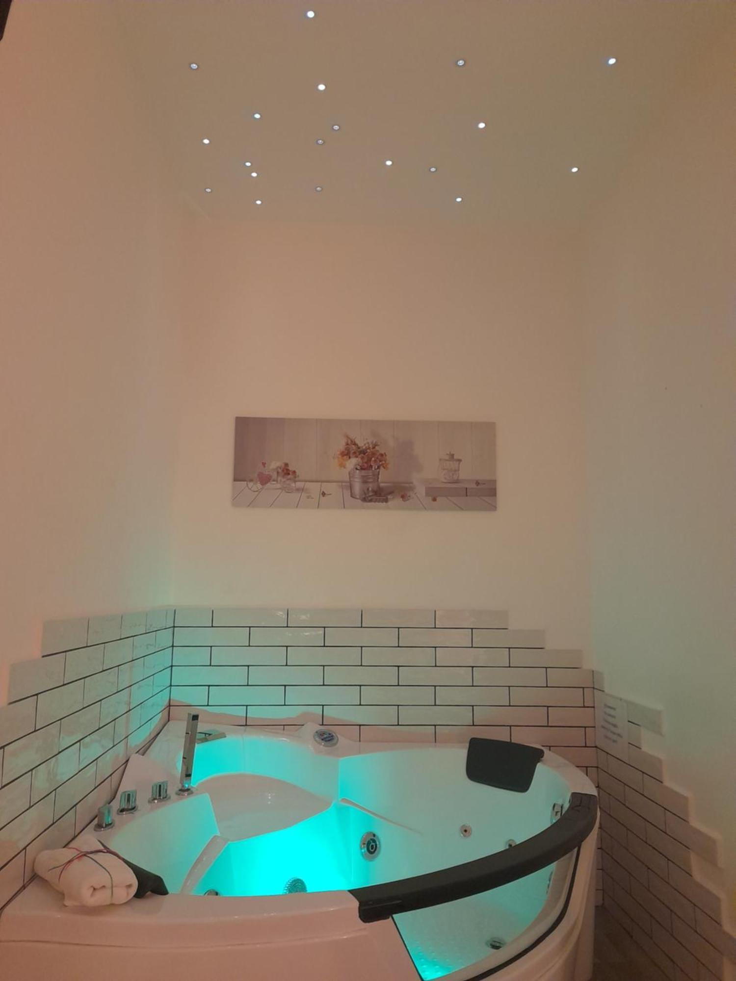 Double Room Spa Bath