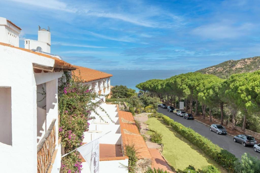 Double or Twin Room Garden View