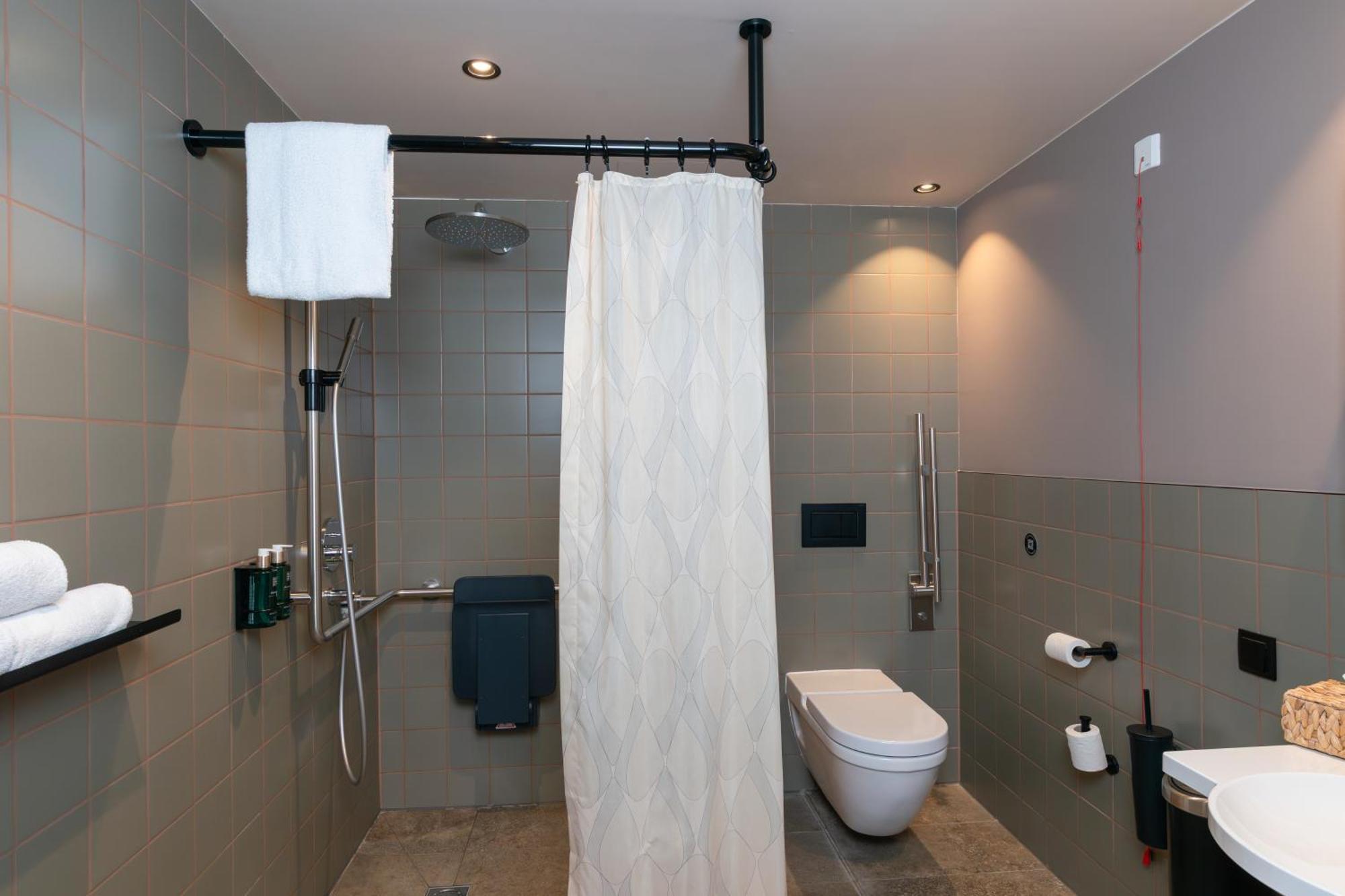 Twin Room Disability Access
