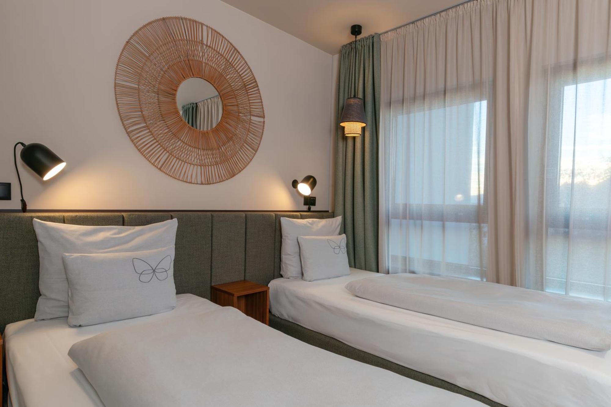 Standard Twin Room TWIN