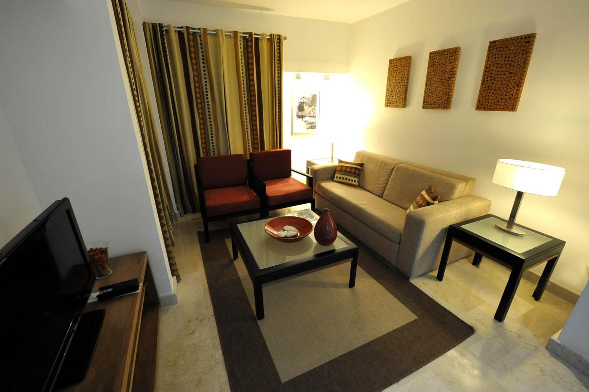 One-Bedroom King Suite Sofa Bed Non-Smoking,279104897:JPEG