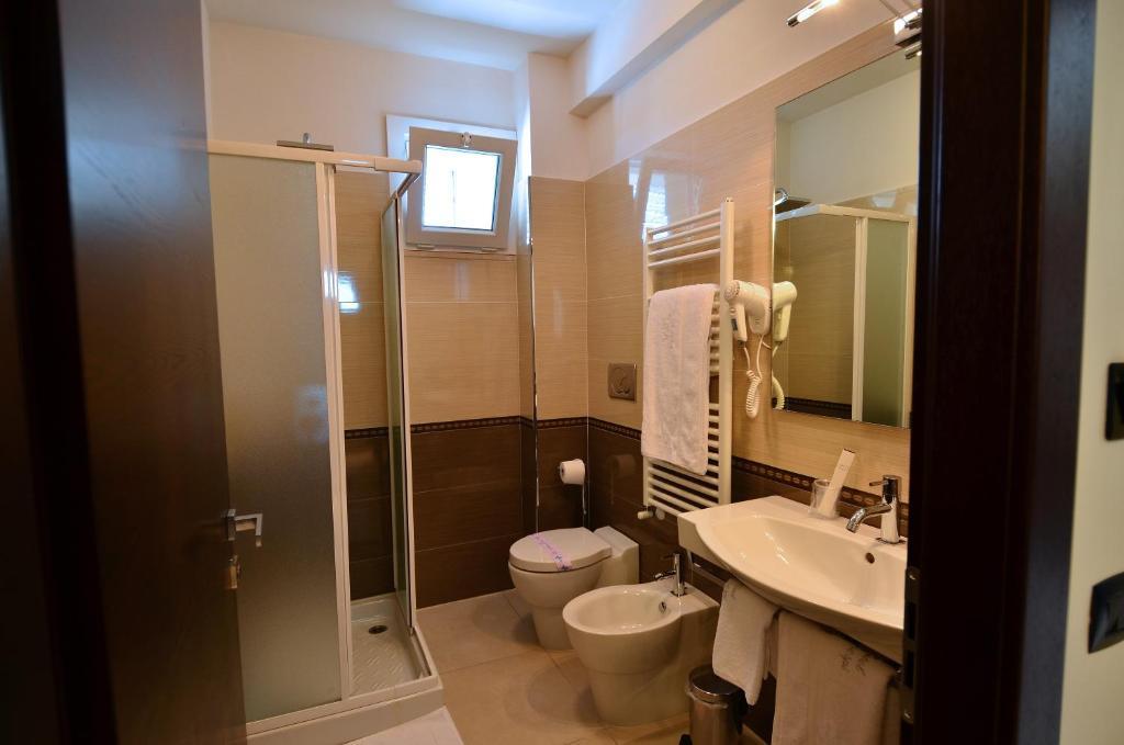 Standard Double Room,18232761:JPEG