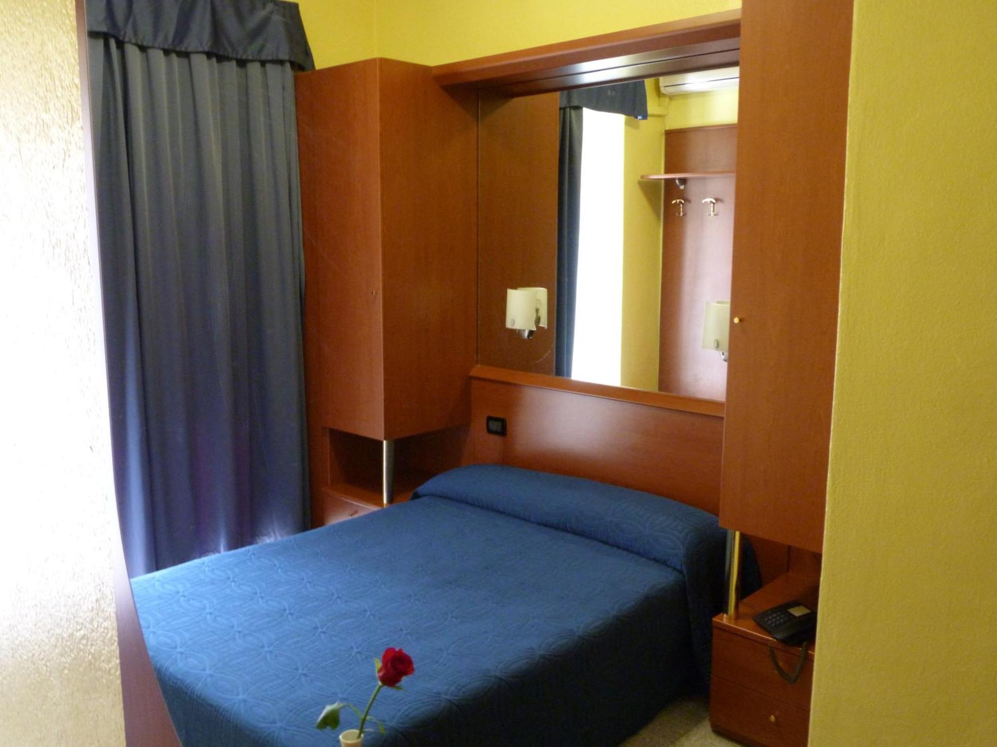 Single Room,9335995:JPEG