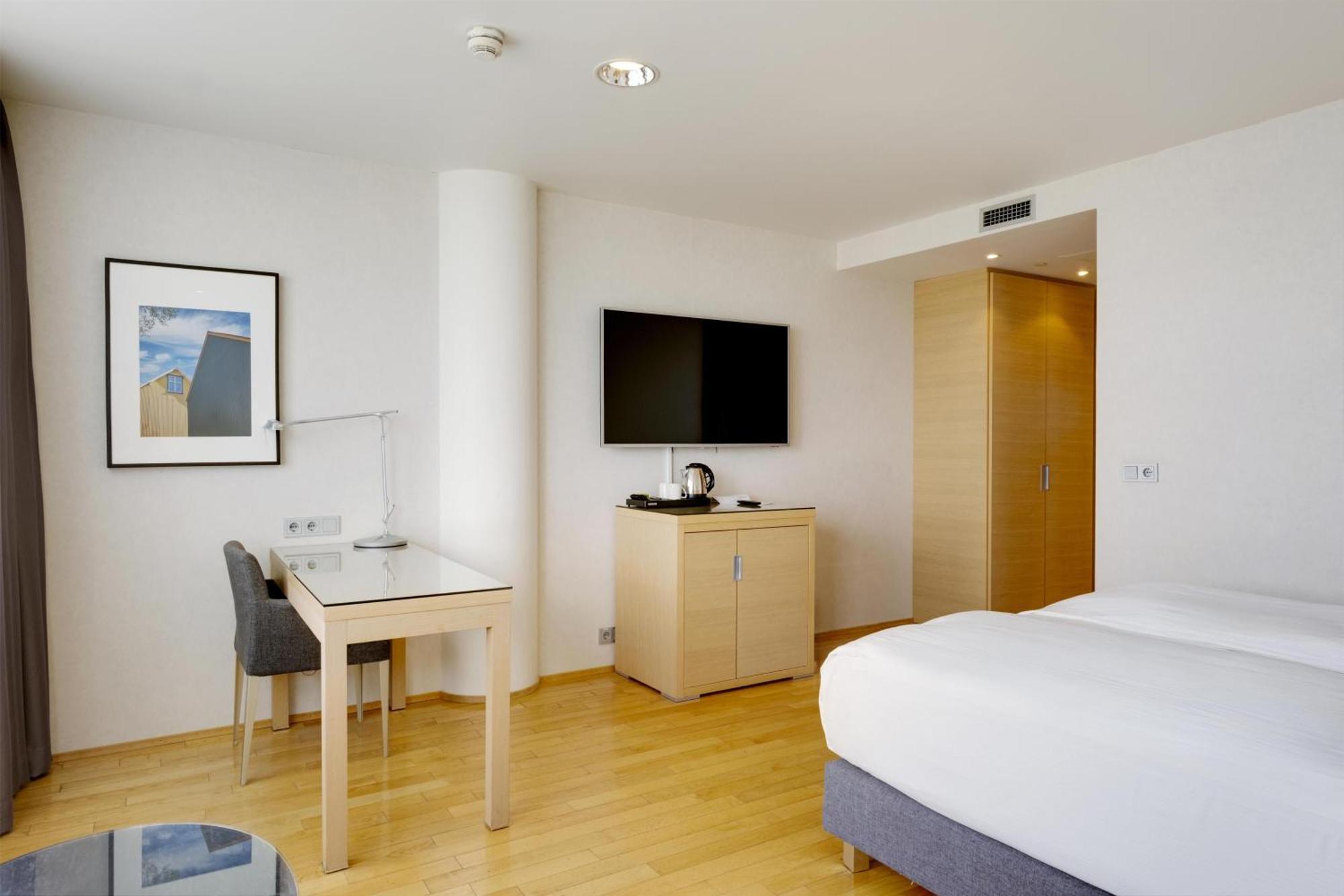 Queen Room Scenic View