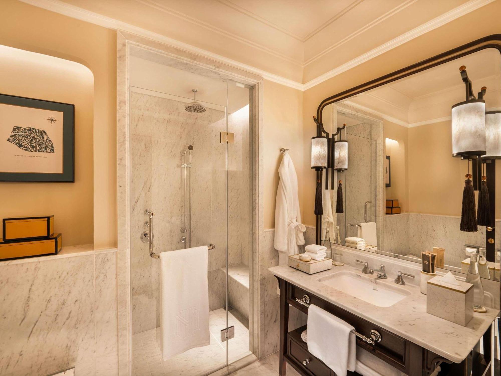 Opera Wing Premium Twin Room