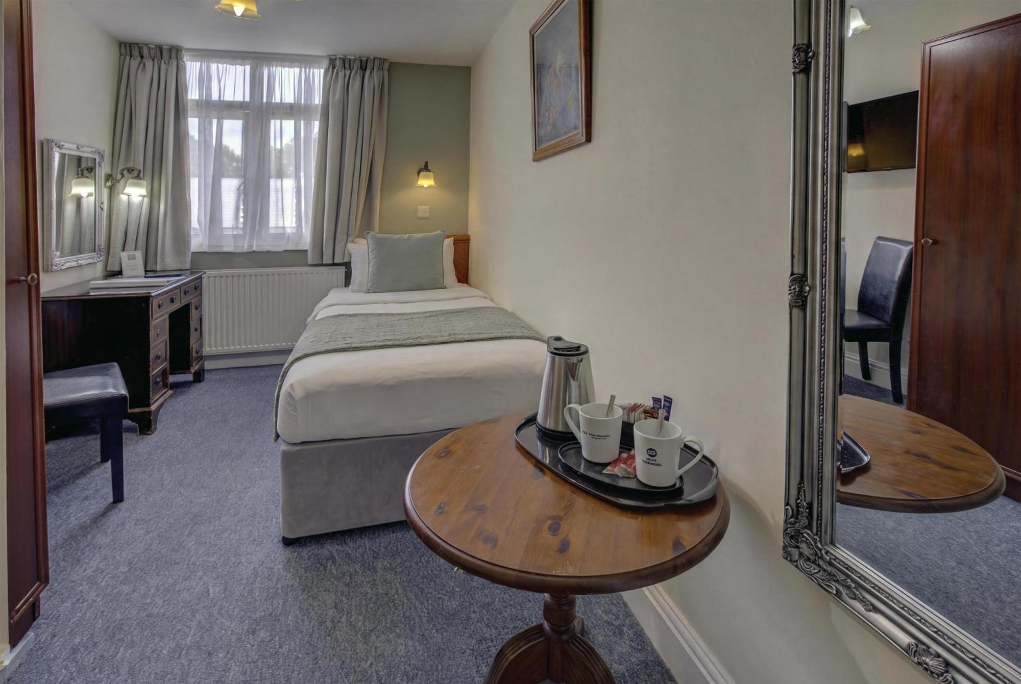Standard Single Room
