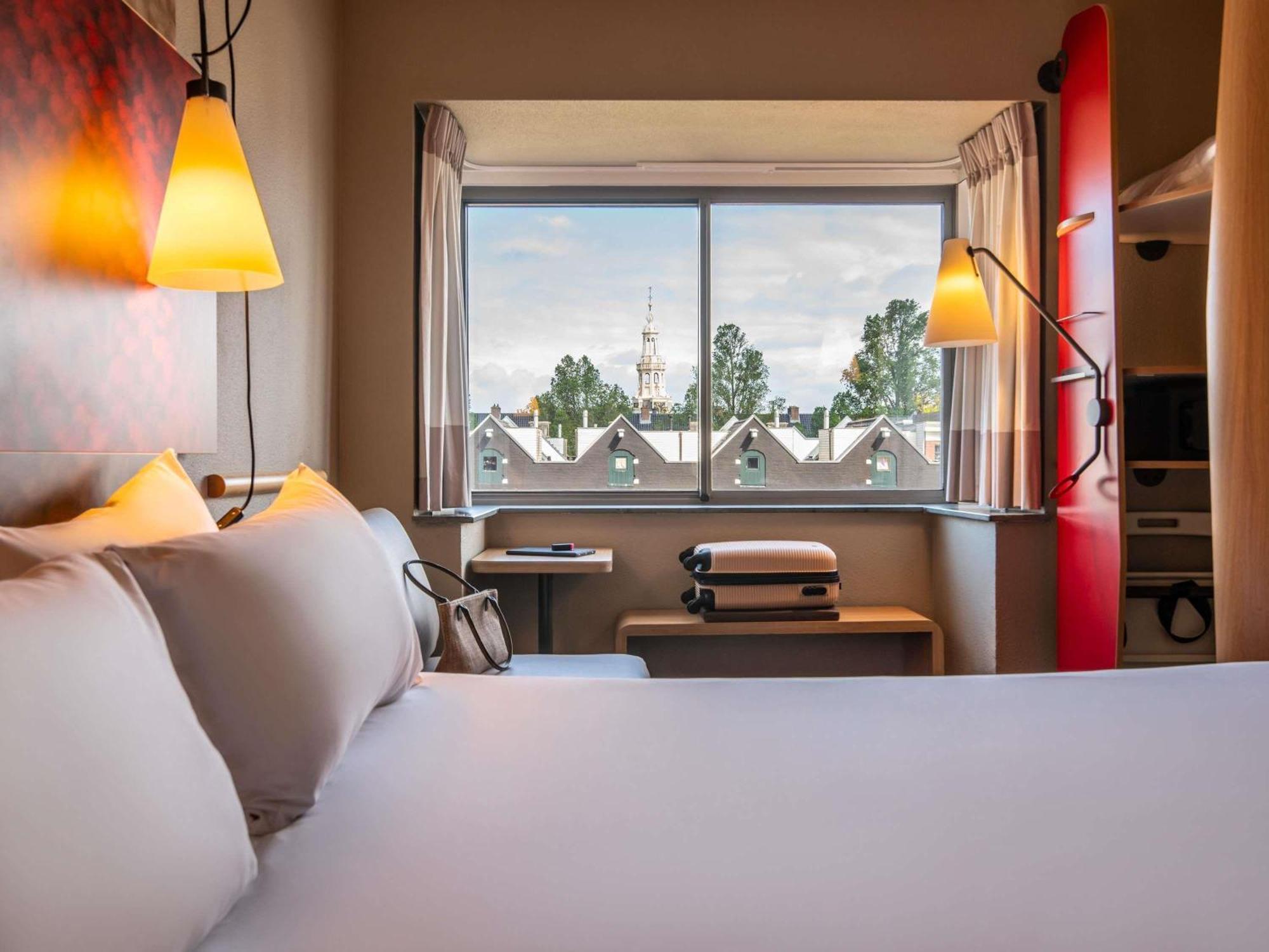 Premium Room Canal View Double Bed