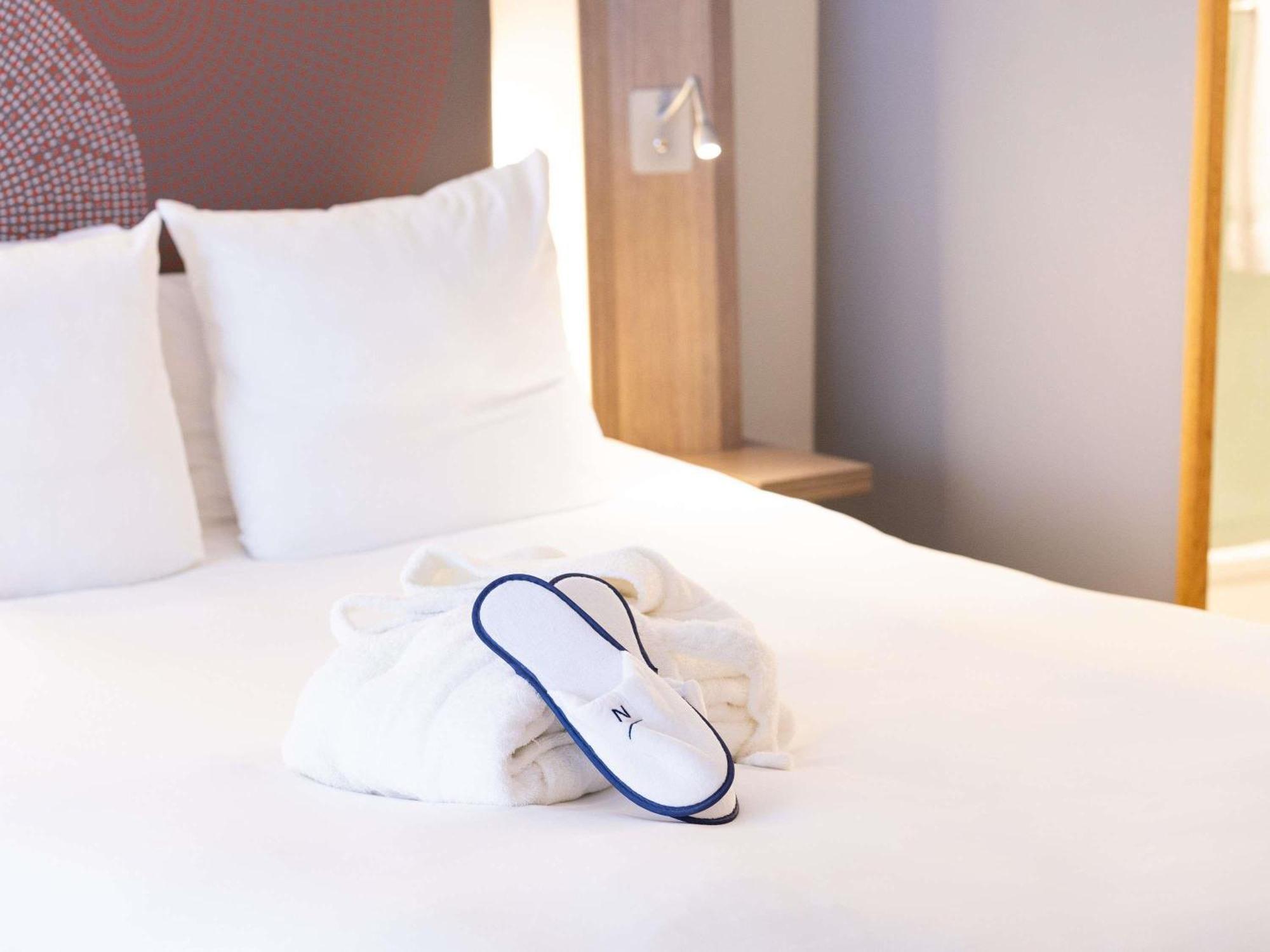Executive Room One Double Bed One Single Sofa Bed