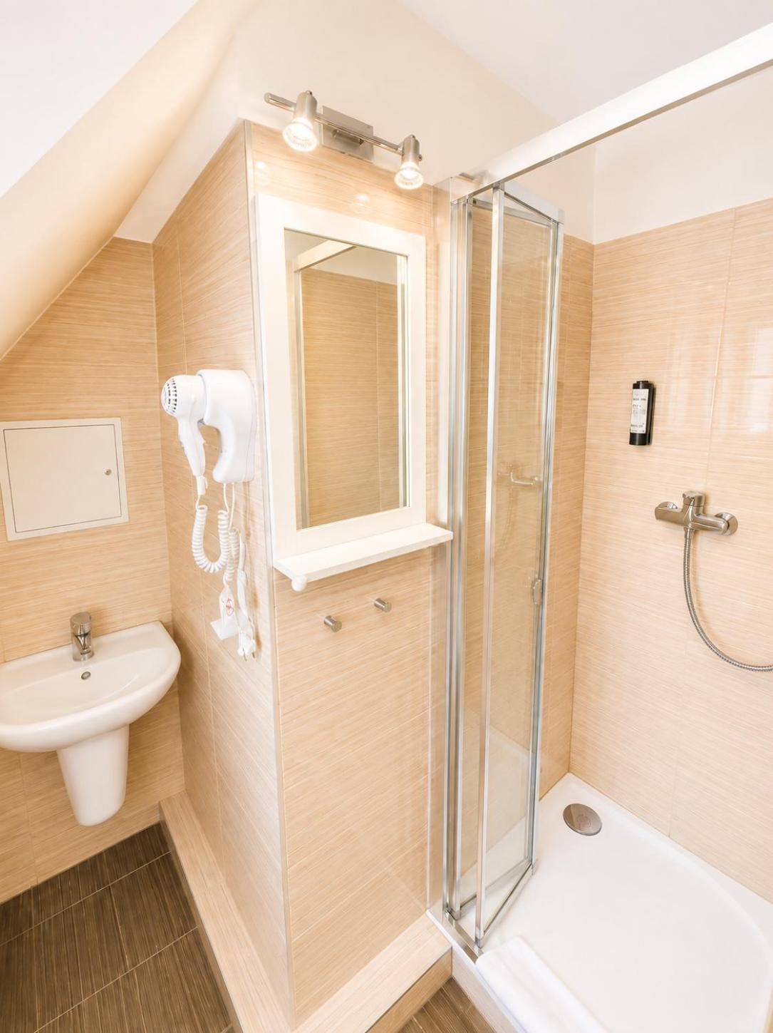 Small Single Room