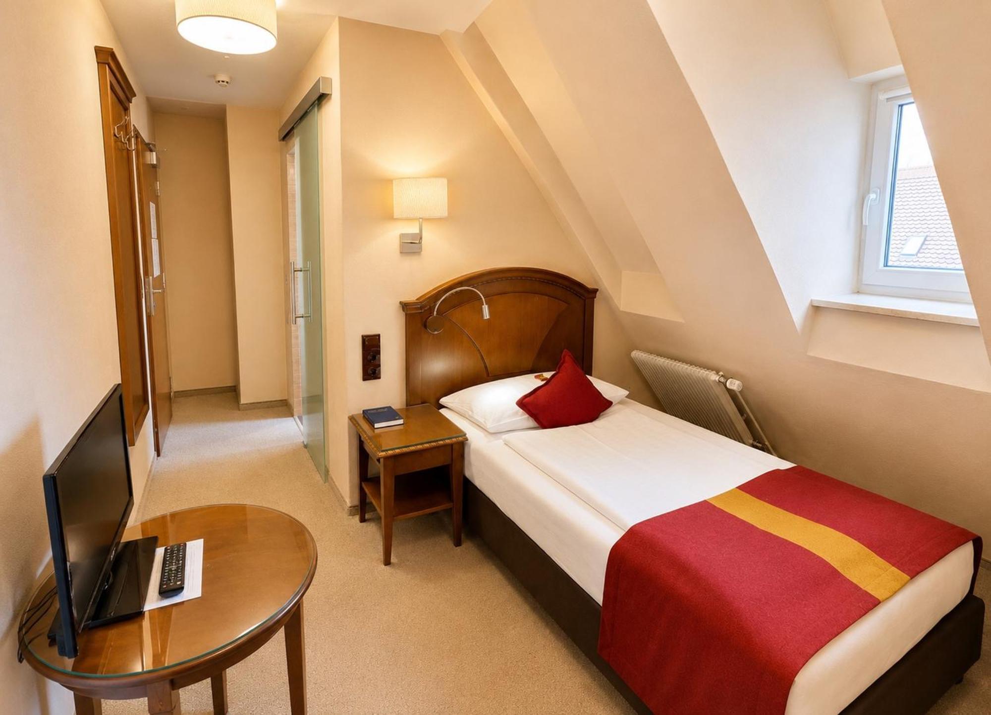 Small Single Room