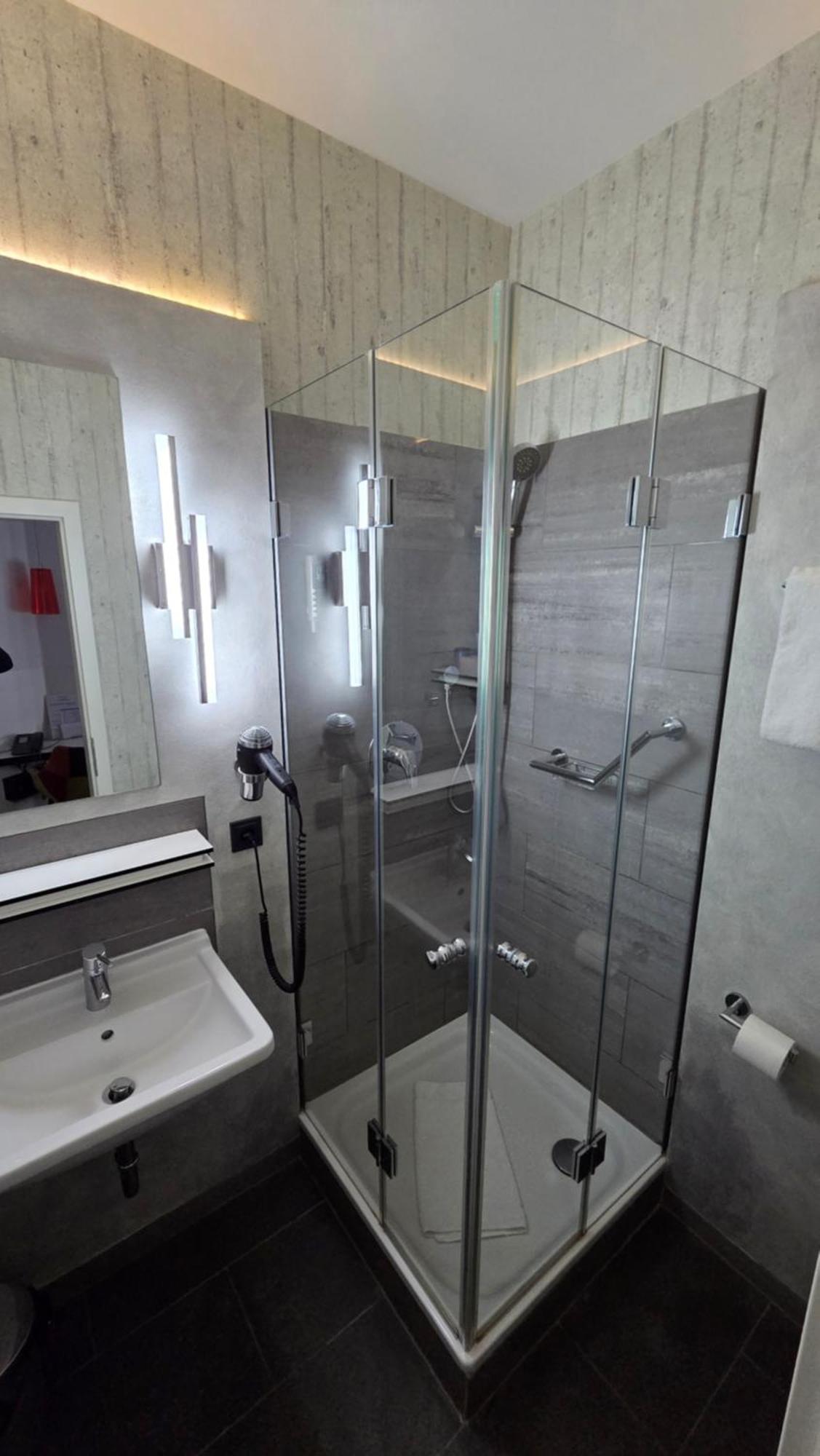 Comfort Double or Twin Room