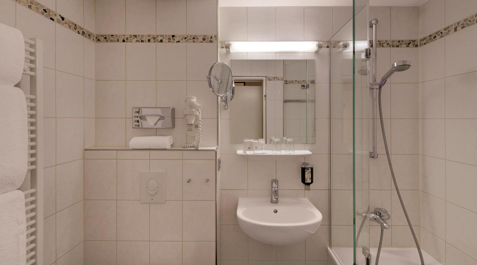 Comfort Twin Room