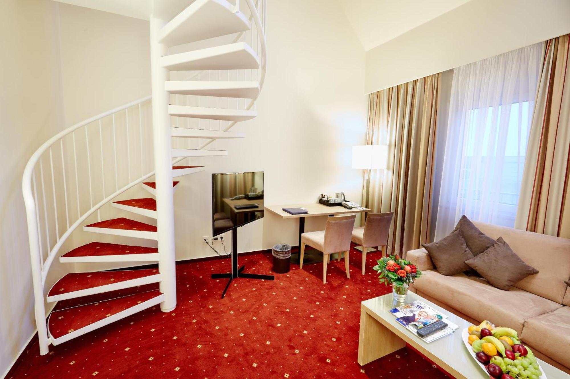 Maisonette Suite Double Bed