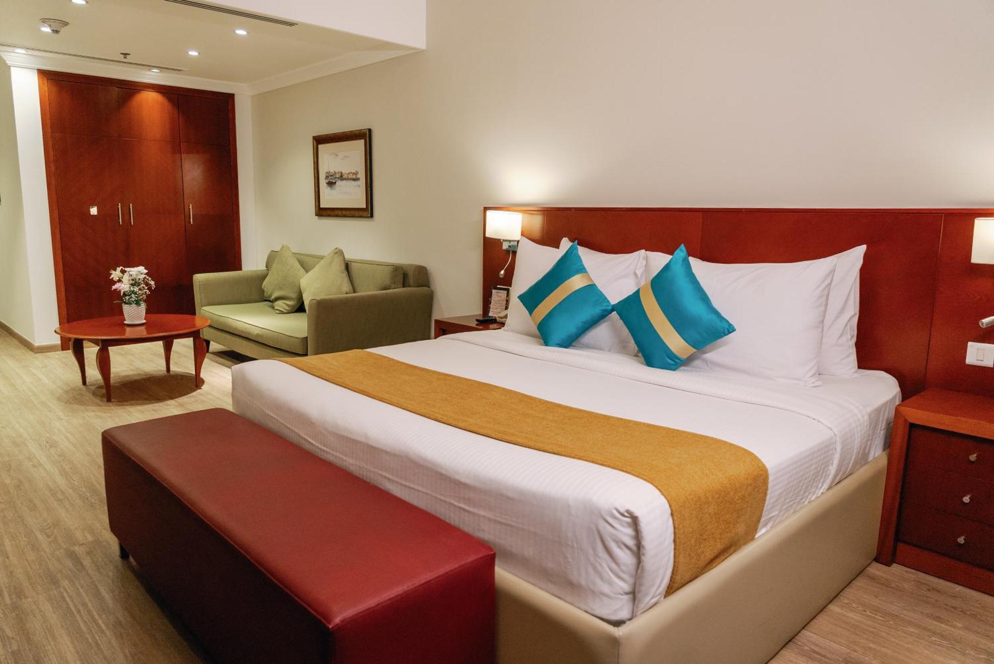 Deluxe King Room